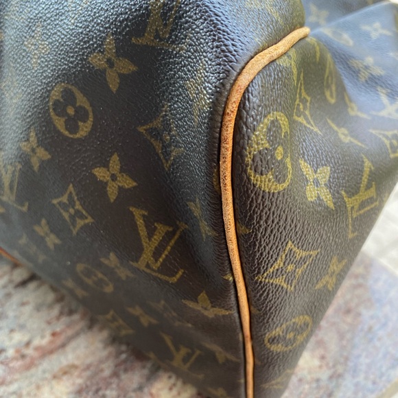 Louis Vuitton Large Handbag Monogram Canvas - Picture 9 of 15